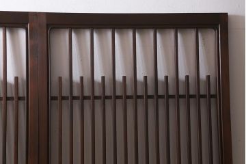 レトロ建具　昭和中期　和製アンティーク　ヒノキ材　上品な佇まいの格子戸2枚セット(建具、引き戸、玄関戸)(R-041239)注・こちらの商品はガラスは入っていません。