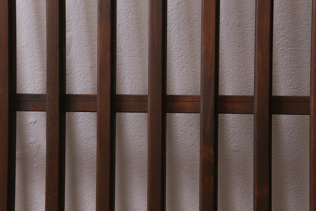 レトロ建具　昭和中期　和製アンティーク　ヒノキ材　上品な佇まいの格子戸2枚セット(建具、引き戸、玄関戸)(R-041239)注・こちらの商品はガラスは入っていません。
