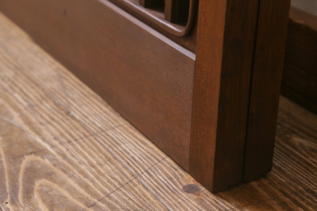 レトロ建具　昭和中期　和製アンティーク　ヒノキ材　上品な佇まいの格子戸2枚セット(建具、引き戸、玄関戸)(R-041239)注・こちらの商品はガラスは入っていません。