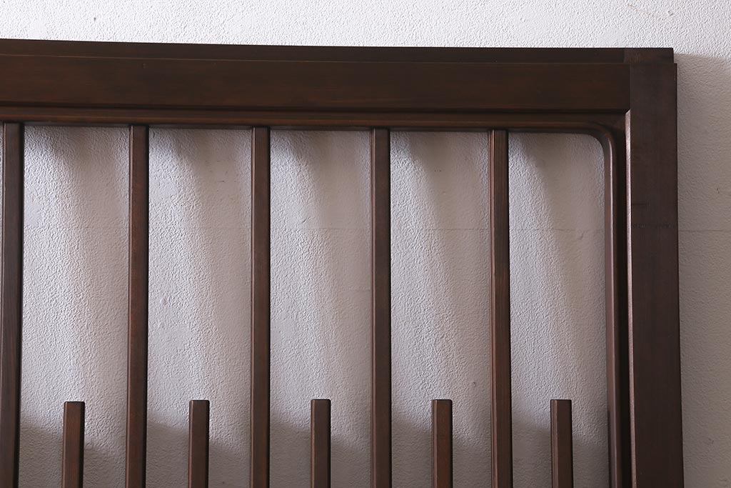 レトロ建具　昭和中期　和製アンティーク　ヒノキ材　上品な佇まいの格子戸2枚セット(建具、引き戸、玄関戸)(R-041239)注・こちらの商品はガラスは入っていません。