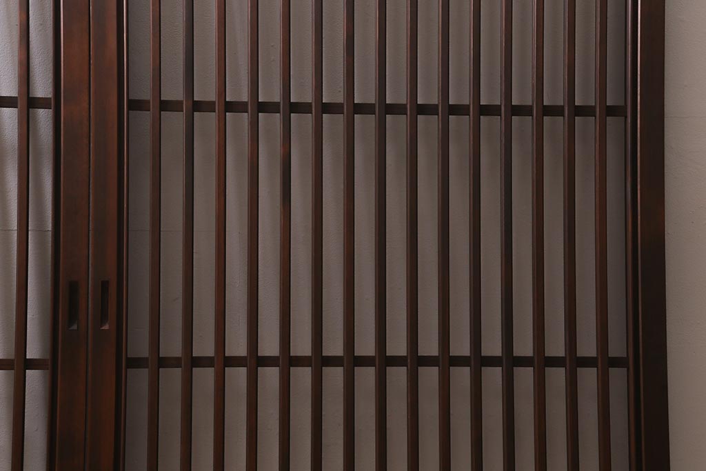 レトロ建具　昭和中期　和製アンティーク　ヒノキ材　上品な佇まいの格子戸2枚セット(建具、引き戸、玄関戸)(R-041239)注・こちらの商品はガラスは入っていません。