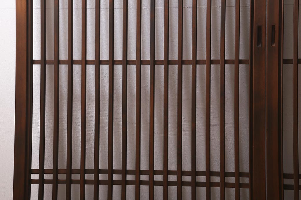 レトロ建具　昭和中期　和製アンティーク　ヒノキ材　上品な佇まいの格子戸2枚セット(建具、引き戸、玄関戸)(R-041239)注・こちらの商品はガラスは入っていません。