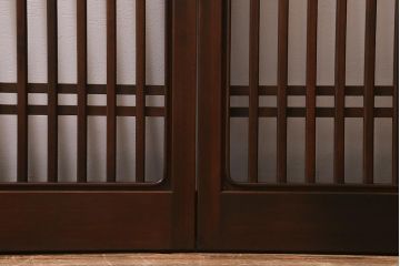 レトロ建具　昭和中期　和製アンティーク　ヒノキ材　上品な佇まいの格子戸2枚セット(建具、引き戸、玄関戸)(R-041239)注・こちらの商品はガラスは入っていません。