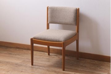 ヴィンテージ家具　カリモク家具(karimoku)　昭和後期　北欧スタイルにおすすめなチェア(ダイニングチェア、椅子、ビンテージ)(R-041247)