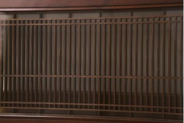 ビンテージ建具　両面ガラス入り　組子　細かい格子に流水模様が組み込まれた上品な筬欄間(オサランマ、明り取り、明かり取り)(R-041254)