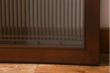 ビンテージ建具　両面ガラス入り　組子　細かい格子に流水模様が組み込まれた上品な筬欄間(オサランマ、明り取り、明かり取り)(R-041254)