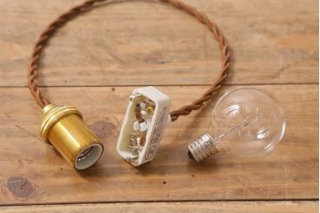 ヴィンテージ照明　フランスビンテージ　イエローがかわいい小振りなペンダントライト(天井照明、シェード、吊り下げ照明)(R-041257)