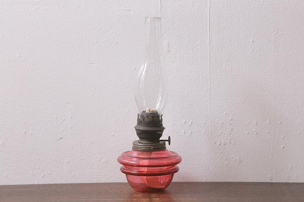 アンティーク雑貨　レトロ　大正昭和初期　巻き芯14番　赤ガラスオイルランプ(卓上ランプ)(R-041261)