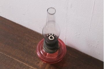 アンティーク雑貨　レトロ　大正昭和初期　巻き芯14番　赤ガラスオイルランプ(卓上ランプ)(R-041261)