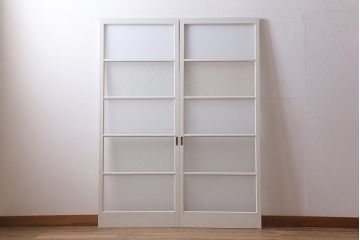 ヴィンテージ建具　レトロ　ダイヤガラス・すりガラス　清潔感漂うホワイトペイントのガラス戸2枚セット　(R-041266)