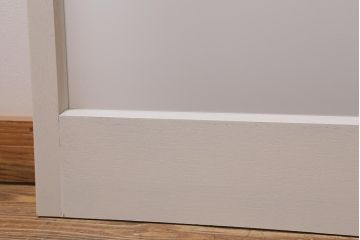 ヴィンテージ建具　レトロ　ダイヤガラス・すりガラス　清潔感漂うホワイトペイントのガラス戸2枚セット　(R-041266)