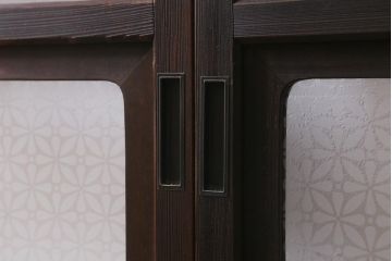 アンティーク建具　当店オリジナルガラス　昭和初期　花菱模様のガラスがレトロなガラス戸2枚セット(引き戸、建具)(R-041269)