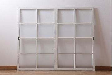 アンティーク建具　和製アンティーク　当店オリジナルガラス　麻の葉・すりガラス　シャビーなペイントが魅力的なガラス戸2枚セット　(R-041270)