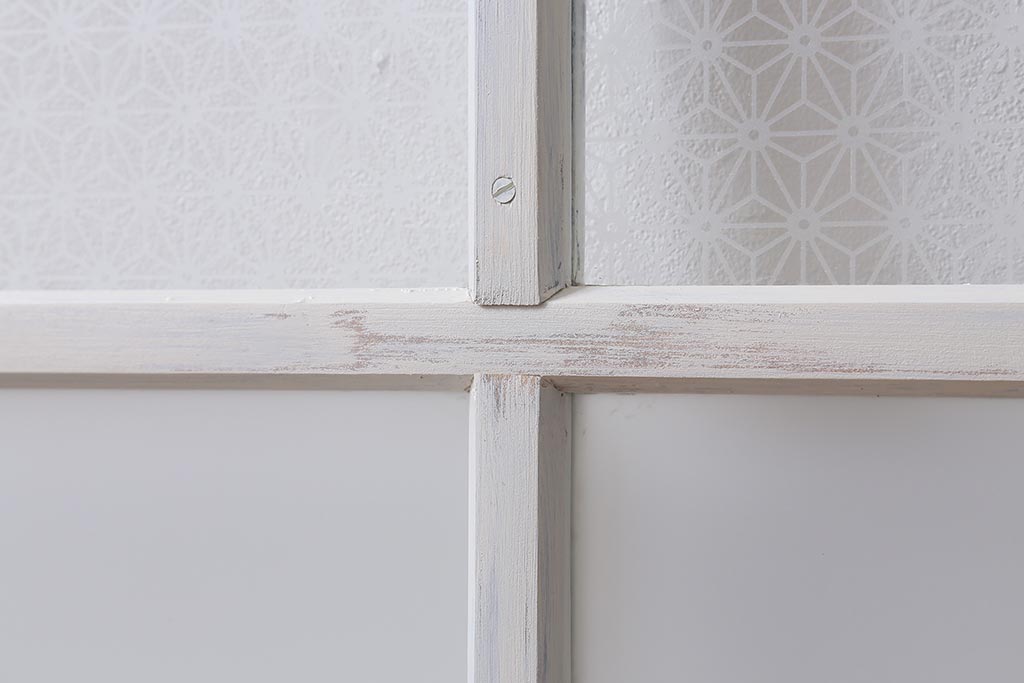 アンティーク建具　和製アンティーク　当店オリジナルガラス　麻の葉・すりガラス　シャビーなペイントが魅力的なガラス戸2枚セット　(R-041270)