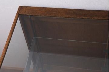 アンティーク家具　イギリスアンティーク　洗練された佇まいが魅力のガラスケース(ショーケース、陳列棚、飾り棚)(R-041273)