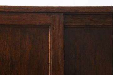 アンティーク家具　イギリスアンティーク　洗練された佇まいが魅力のガラスケース(ショーケース、陳列棚、飾り棚)(R-041273)