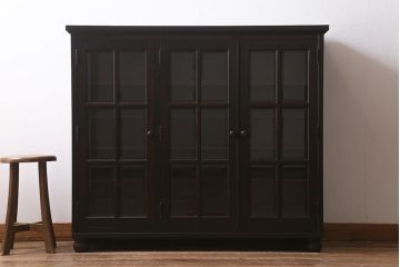 中古　北海道民芸家具　リメイク　脚付き　高級感が漂う収納棚(飾り棚、食器棚)(R-041274)