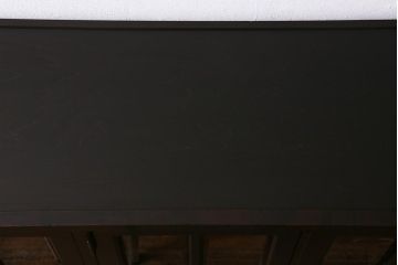 中古　北海道民芸家具　リメイク　脚付き　高級感が漂う収納棚(飾り棚、食器棚)(R-041274)