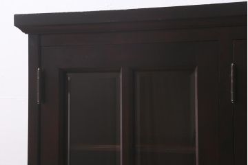 中古　北海道民芸家具　リメイク　脚付き　高級感が漂う収納棚(飾り棚、食器棚)(R-041274)