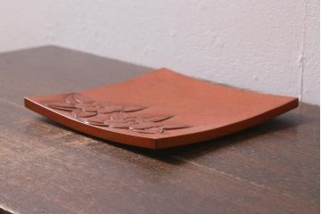 アンティーク雑貨　鎌倉彫　椿　角盆(木製角皿、漆器)(R-041285)