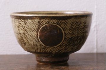 益子焼　人間国宝　島岡達三作　地釉象嵌縄文茶碗(和食器)(R-041295)