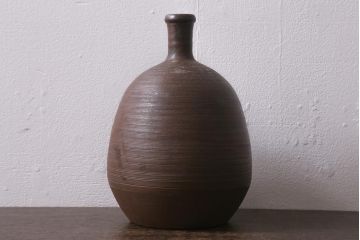 アンティーク雑貨　明治期　備前焼　輪線文　船徳利(とっくり、花瓶、花器)(R-041300)