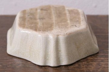 アンティーク雑貨　江戸明治期　時代物　古い美濃焼　大極図　変形皿3枚セット(和食器)(R-041304)