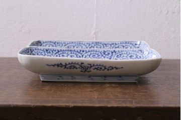 アンティーク雑貨　江戸期　古伊万里　冨貴長春　蛸唐草文長皿2枚セット(和食器)(R-041307)