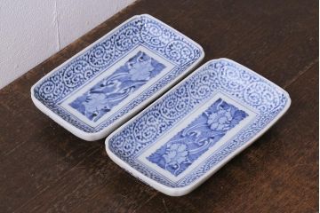 アンティーク雑貨　江戸期　古伊万里　冨貴長春　蛸唐草文長皿2枚セット(和食器)(R-041307)