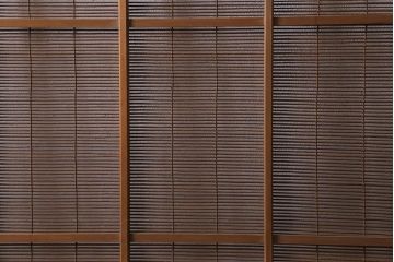 アンティーク建具　昭和中期　腰板桑材　渋みのある色味が素敵な御簾戸2枚セット(簾戸、簀戸、葭戸、夏障子、夏戸、葦戸)(R-041316)