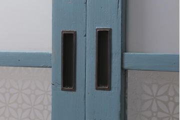 アンティーク建具　昭和初期　当店オリジナルガラス・花菱模様　レトロなブルーペイントのガラス窓2枚セット(ガラス戸、引き戸、建具)(R-041319)