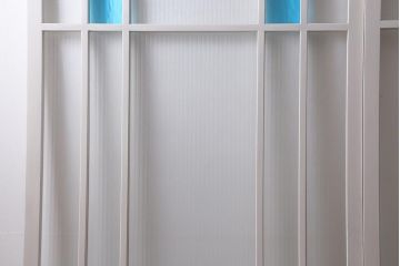 アンティーク建具　昭和中期　ペイント　色ガラス・銀モールガラス　爽やかなカラーが目を引くガラス戸2枚セット(引き戸、建具)(R-041320)