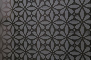 アンティーク建具　昭和初期　当店オリジナルガラス　花菱模様　ナチュラルスタイルの空間におすすめなガラス戸2枚セット(引き戸、建具)(R-041322)