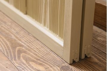 アンティーク建具　昭和初期　当店オリジナルガラス　花菱模様　ナチュラルスタイルの空間におすすめなガラス戸2枚セット(引き戸、建具)(R-041322)