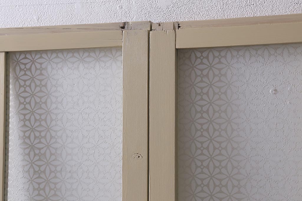 アンティーク建具　昭和初期　当店オリジナルガラス　花菱模様　ナチュラルスタイルの空間におすすめなガラス戸2枚セット(引き戸、建具)(R-041322)