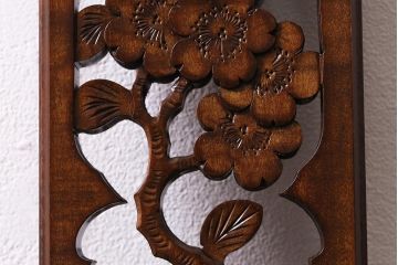 中古　伝統工芸　軽井沢彫り　桜の彫刻が魅力の小物セット(小皿3枚、キーフック)(R-041334)
