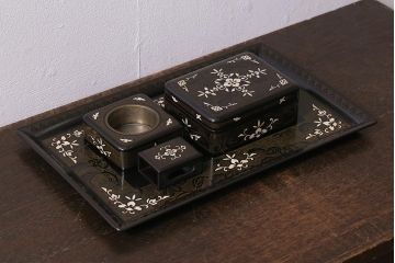アンティーク雑貨　骨董　古美術　螺鈿細工　たばこ盆セット(煙草盆、灰皿、ケース、トレー)(R-041335)