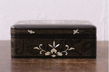 アンティーク雑貨　骨董　古美術　螺鈿細工　たばこ盆セット(煙草盆、灰皿、ケース、トレー)(R-041335)