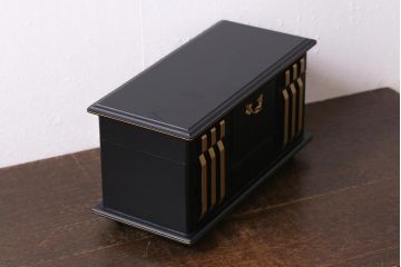 ヴィンテージ雑貨　箱付き　PASSED JGIA　アンバーガラスのデキャンタとショットグラスのセット(酒器、オルゴール、ビンテージ)(R-041336)