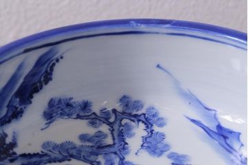 アンティーク雑貨　大正期　松に唐子文　染付深皿(鉢、和食器)(R-041337)