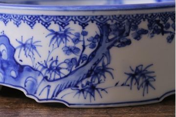 アンティーク雑貨　大正期　松に唐子文　染付深皿(鉢、和食器)(R-041337)