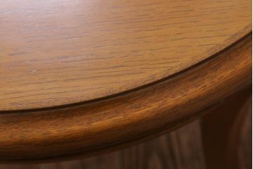 中古　天童木工　明るい木色がぬくもり溢れる小振りなラウンドテーブル(サイドテーブル、カフェテーブル)(R-041353)
