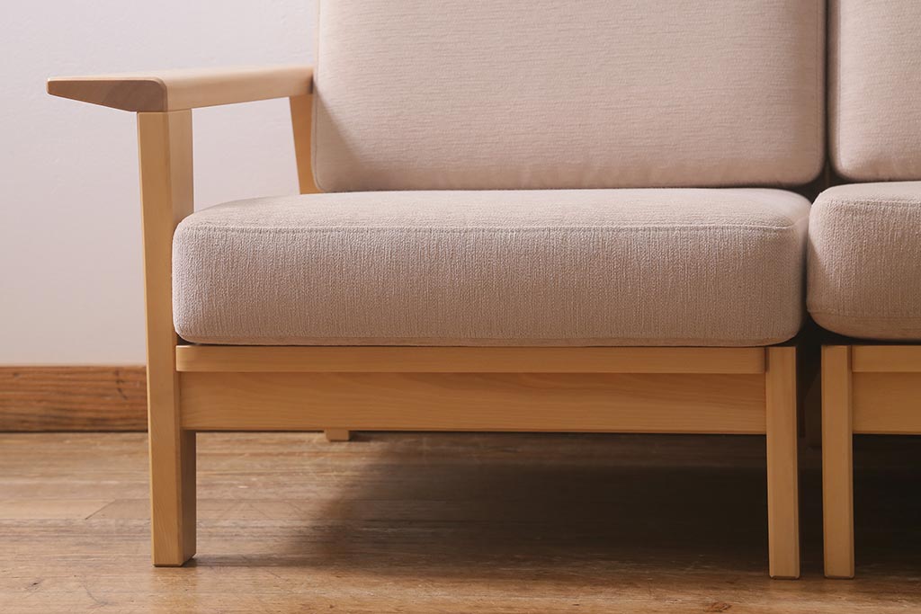 中古　美品　北海道民芸家具　洗練されたデザインが魅力的な3人掛けソファ(トリプルソファ、アームソファ)(R-041354)