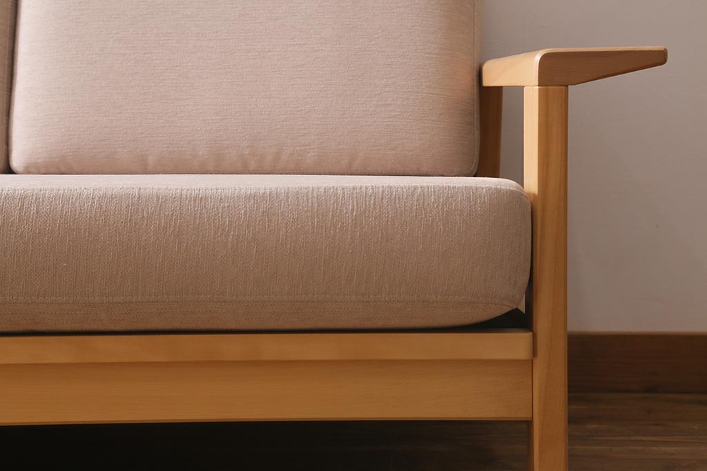 中古　美品　北海道民芸家具　洗練されたデザインが魅力的な3人掛けソファ(トリプルソファ、アームソファ)(R-041354)