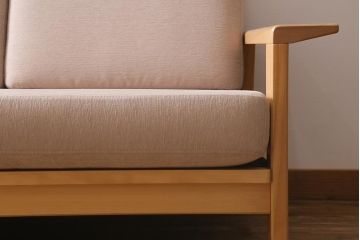 中古　美品　北海道民芸家具　洗練されたデザインが魅力的な3人掛けソファ(トリプルソファ、アームソファ)(R-041354)