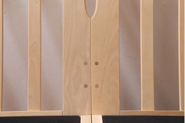 中古　美品　北海道民芸家具　洗練されたデザインが魅力的な3人掛けソファ(トリプルソファ、アームソファ)(R-041354)