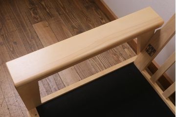 中古　美品　北海道民芸家具　洗練されたデザインが魅力的な3人掛けソファ(トリプルソファ、アームソファ)(R-041354)