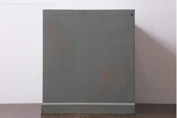 ラフジュ工房オリジナル　古金具リメイク　前板栗材　ヒノキ材　シャビーなペイント小引き出し(小物収納)(R-041355)