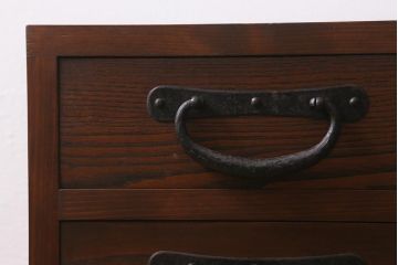 ラフジュ工房オリジナル　古金具リメイク　前板栗材　ヒノキ材　落ち着いた和の雰囲気漂う小引き出し(小物収納、サイドチェスト)(R-041359)