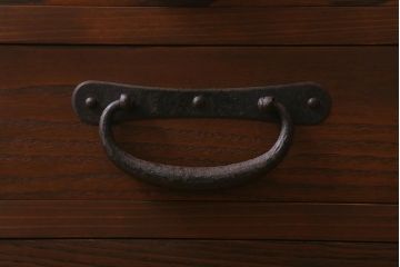 ラフジュ工房オリジナル　古金具リメイク　前板栗材　ヒノキ材　落ち着いた和の雰囲気漂う小引き出し(小物収納、サイドチェスト)(R-041359)